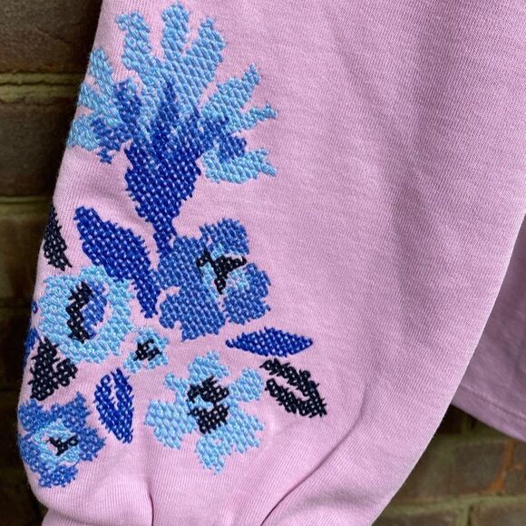 Ann Taylor Pink Embroidery Sleeve Crewneck Top Size Small Petite NEW - Picture 4 of 6